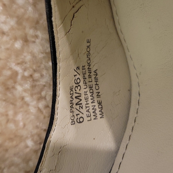 BCBGeneration Classic Black pumps - Picture 7 of 7